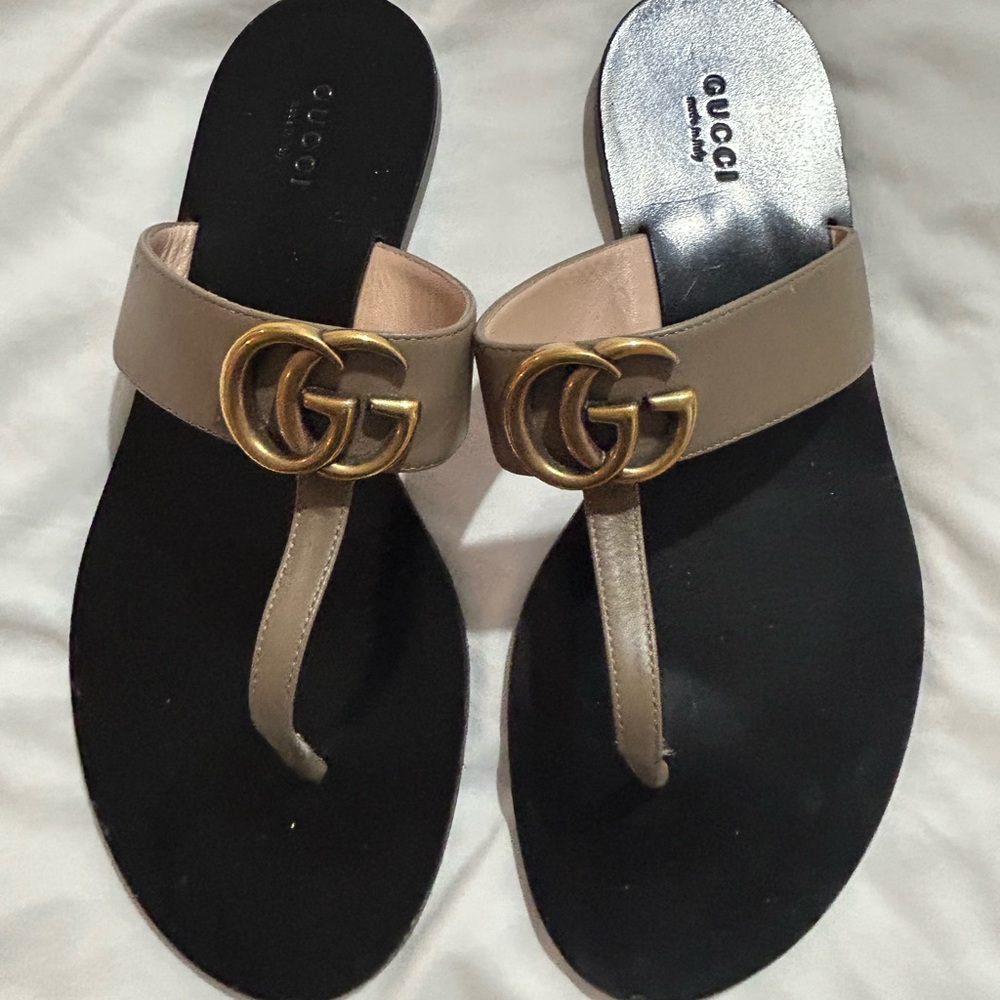 Gucci leather Thong Sandals